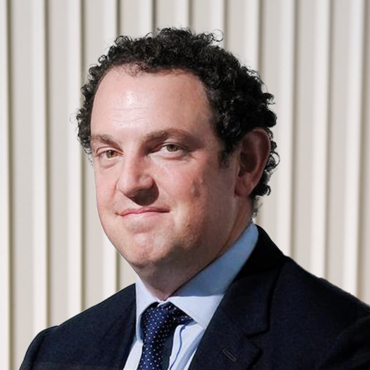 Hugh Robertson Jnr, Non-Executive Director